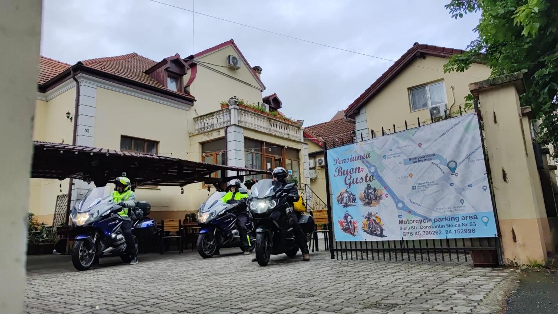 Pensiunea Buon Gusto Sibiu-Motorcyle Friendly,City Center Extérieur photo